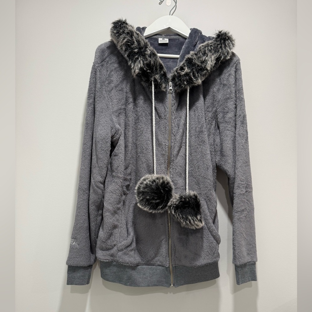 HOST PICK NEW Cirque Du Soleil Crystal Gray Faux Fur Trim Hoodie Size XXL NWOT